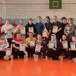 В селении Комсомольское провели соревнования по волейболу среди учащихся Комсомольской СОШ